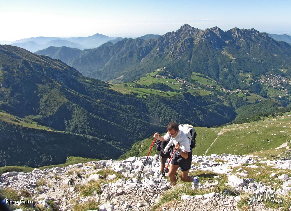 16 Il panorama si amplia.JPG